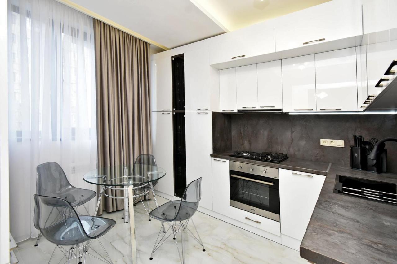 Apart House In Centr Koghbaci Strit Γιερεβάν Εξωτερικό φωτογραφία